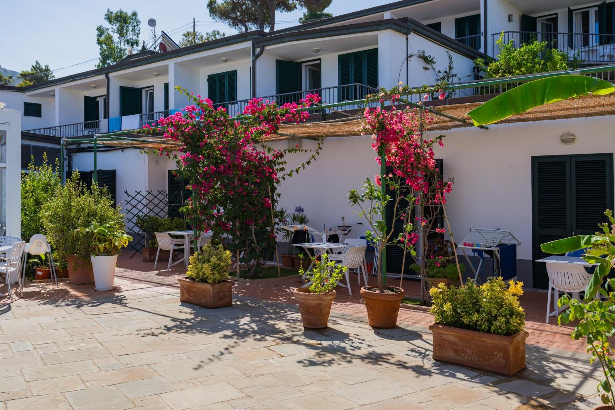 Hotel Dino Capoliveri  Dış mekan fotoğraf