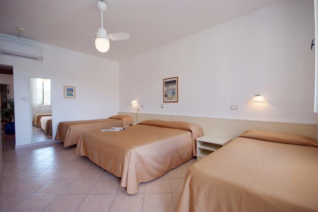 Hotel Dino Capoliveri  Dış mekan fotoğraf