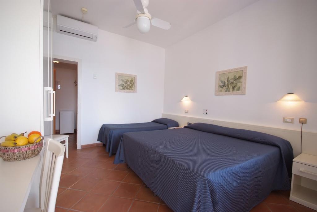 Hotel Dino Capoliveri  Dış mekan fotoğraf